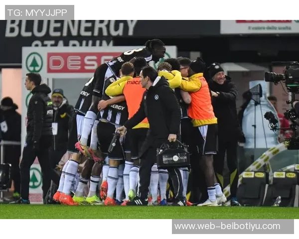 克雷莫内塞主场落后罗马苏莱破门佩莱格里尼进球遭判无效